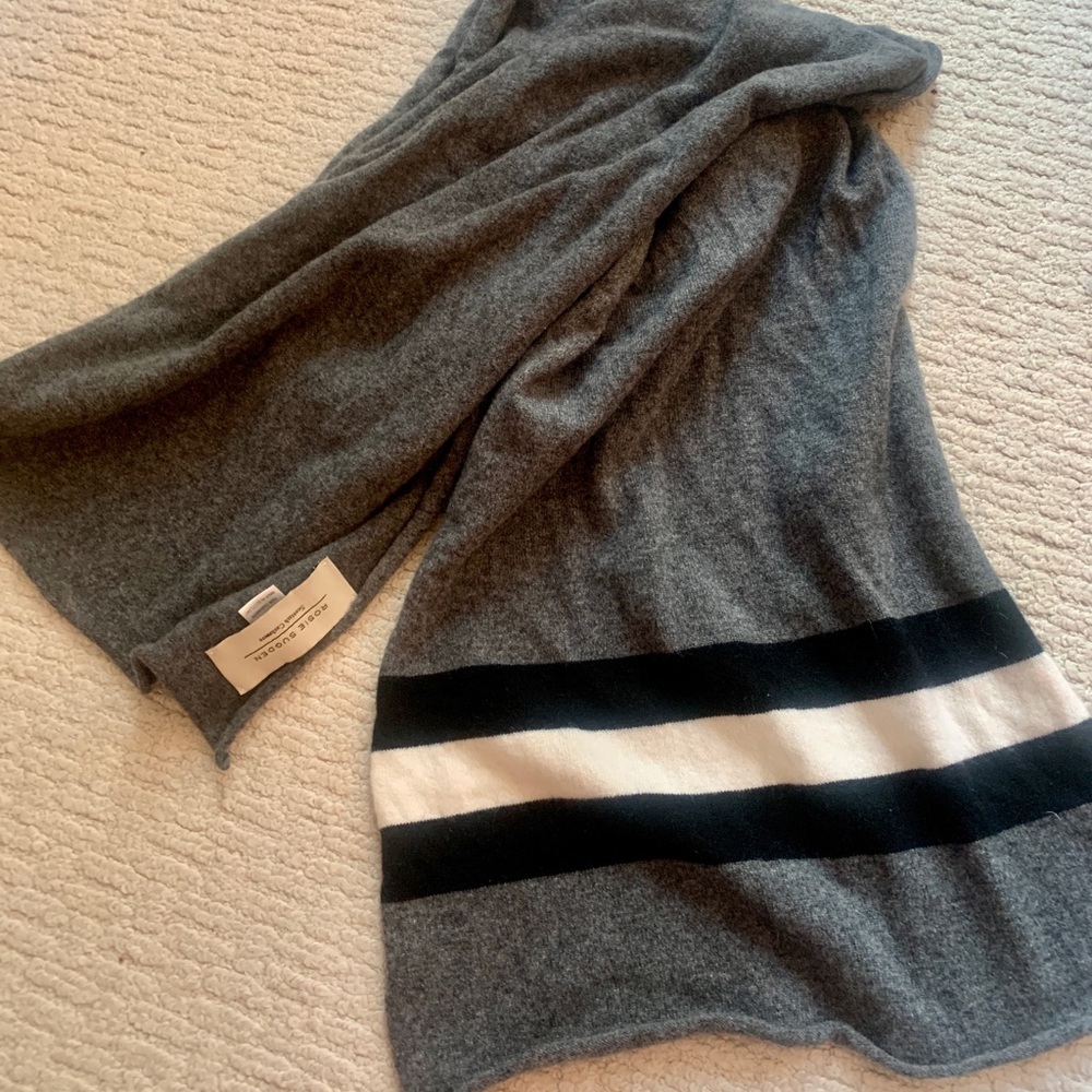 100% Cashmere wrap scarf